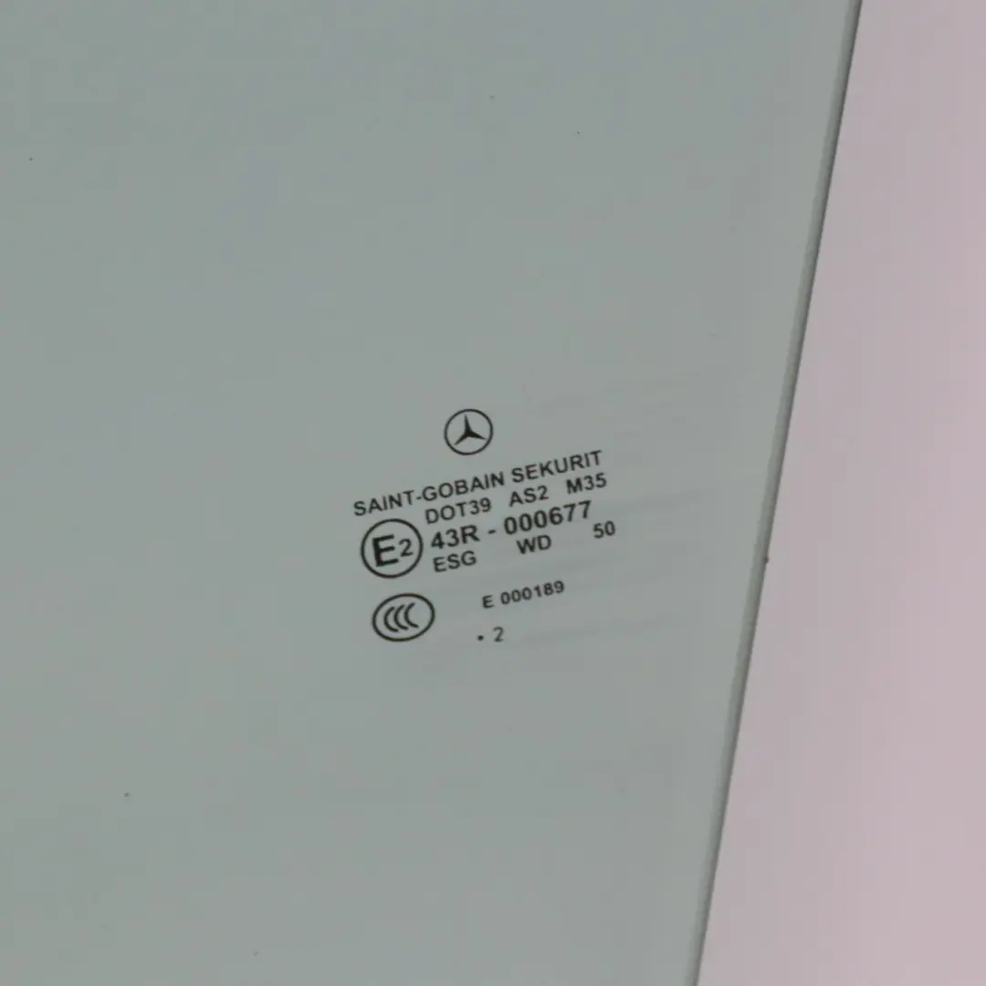 W218 Fenêtre Latérale Porte Avant Gauche Vitrage AS2 pour Mercedes CLS à propos du numéro de pièce A2187250110 Mercedes CLS W218 Fenêtre Latérale Porte Avant Gauche Vitrage AS2 - SKU A2187250110 - Numéro de pièce A2187250110
