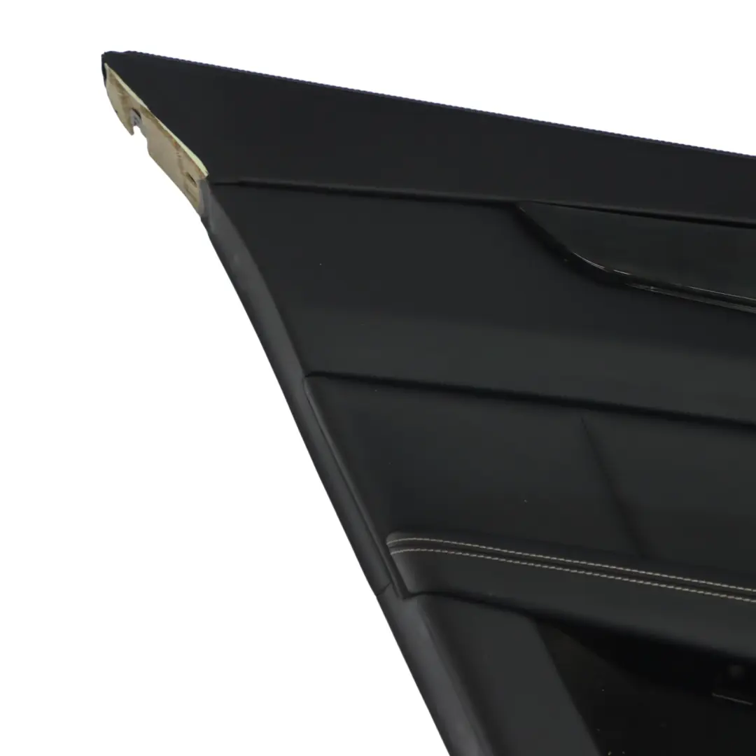 Boczek Drzwi Lewy Tył Panel Osłona Skóra Czarna do Mercedes X218 o numerze A2187300170 Mercedes X218 Boczek Drzwi Lewy Tył Panel Osłona Skóra Czarna - SKU A2187300170 - Numer Części A2187300170