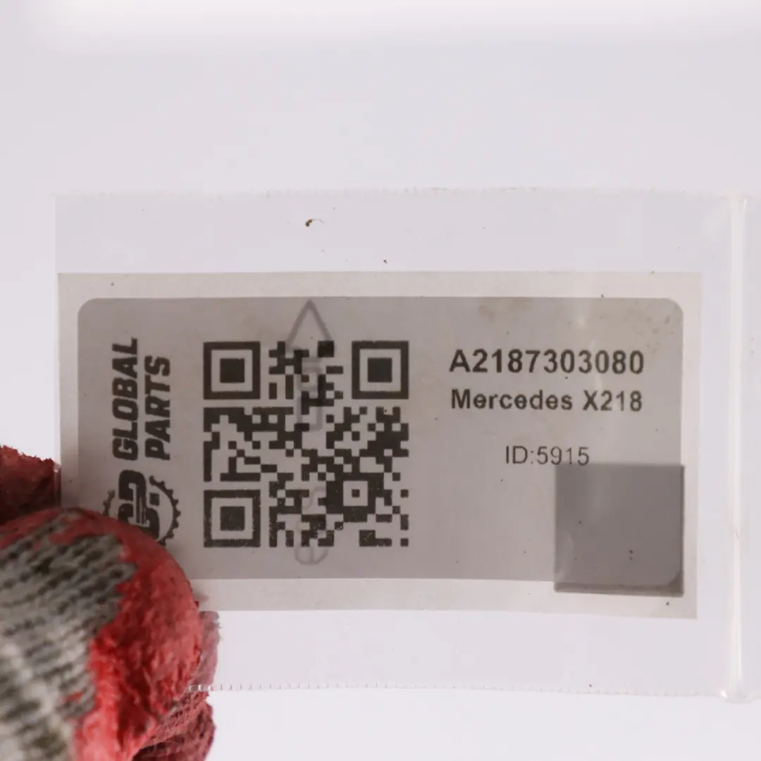manija puerta interior trasera derecha Grab Negro Madera Fresno para Mercedes X218 con número de pieza A2187303080 Mercedes X218 manija puerta interior trasera derecha Grab Negro Madera Fresno - SKU A2187303080 - Número de pieza A2187303080