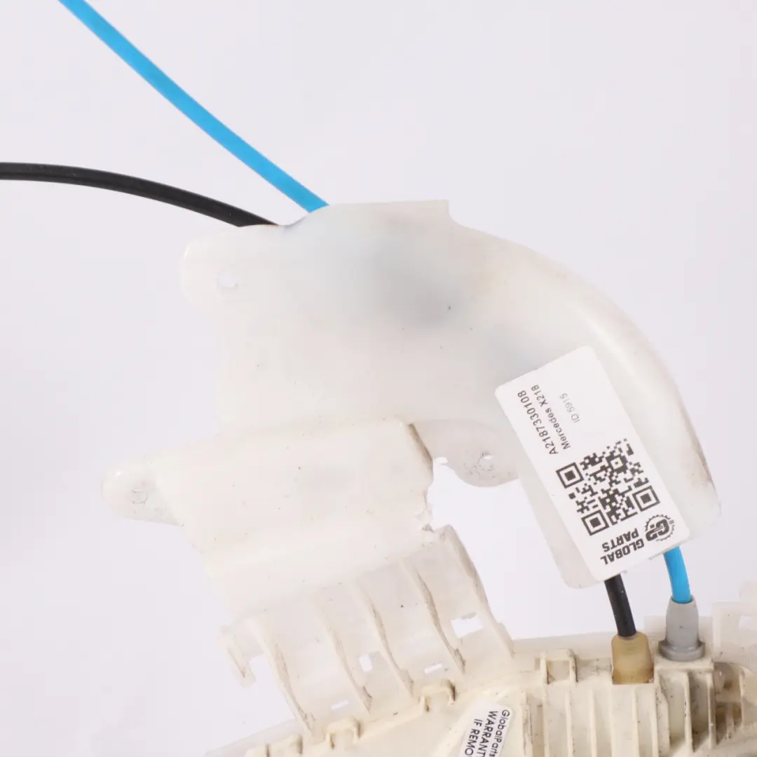 CLS350 Blocco Porta Posteriore Sinistra Meccanismo A2047303535 per Mercedes X218 con numero di parte A2187330108 Mercedes X218 CLS350 Blocco Porta Posteriore Sinistra Meccanismo A2047303535 - SKU A2187330108 - Numero di parte A2187330108