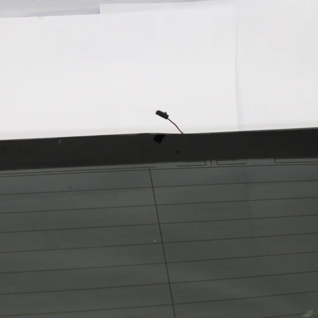 Kofferraum Klappe Heckabschluss Scheibe Glasscheibe für Mercedes X218 mit Teilenummer A2187400257 Mercedes X218 Kofferraum Klappe Heckabschluss Scheibe Glasscheibe - SKU A2187400257 - Teilenummer A2187400257