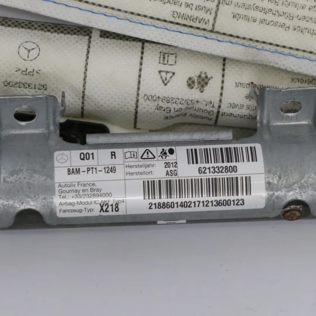 Module d'air latéral droit Rideau intérieur pour Mercedes CLS X218 à propos du numéro de pièce A2188601402 Mercedes CLS X218 Module d'air latéral droit Rideau intérieur - SKU A2188601402 - Numéro de pièce A2188601402