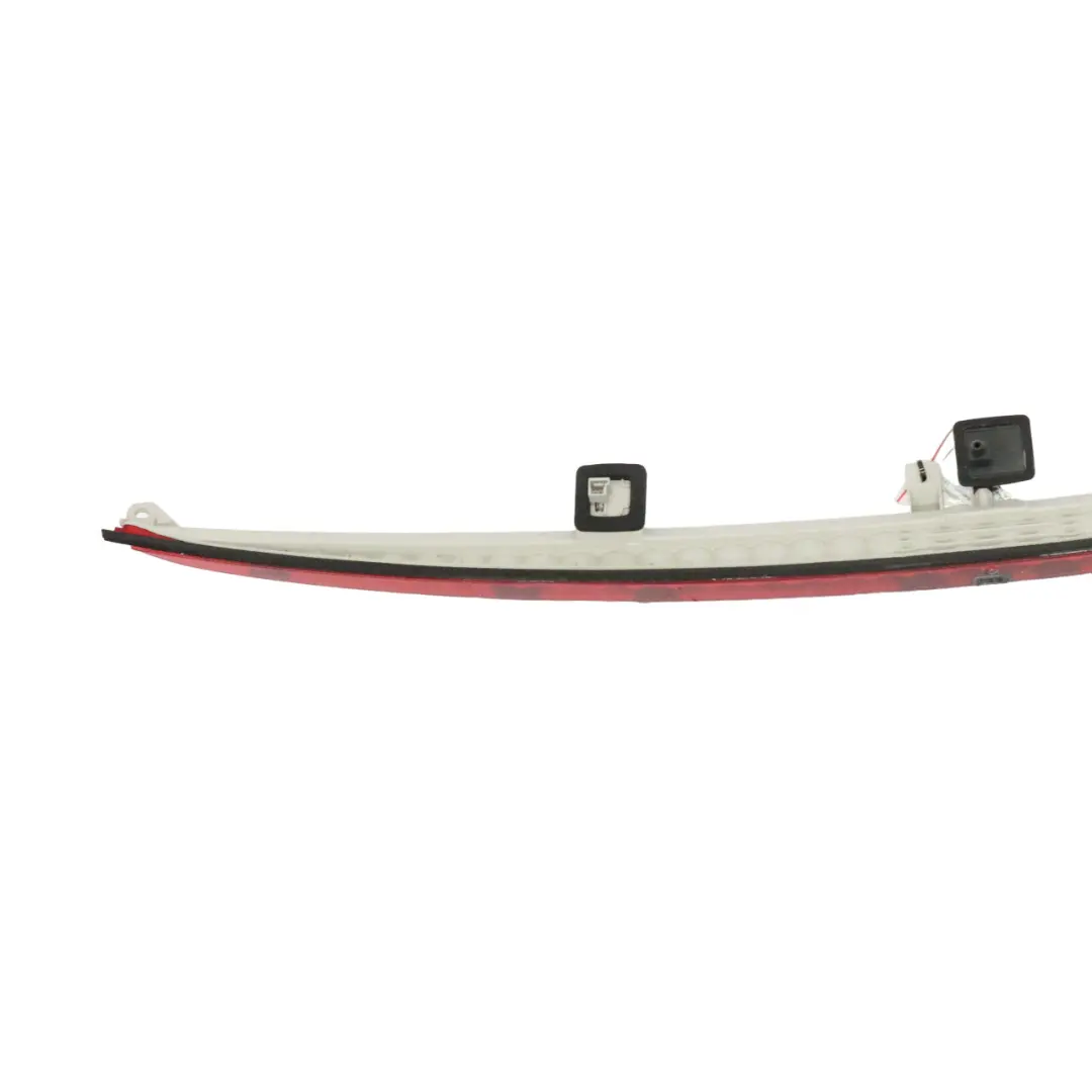 Luce di stop aggiuntiva terza luce freno posteriore per Mercedes X218 con numero di parte A2189060100 Mercedes X218 Luce di stop aggiuntiva terza luce freno posteriore - SKU A2189060100 - Numero di parte A2189060100