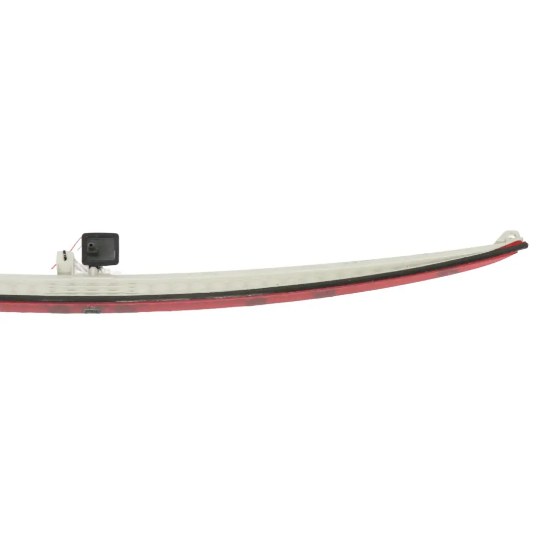 Luce di stop aggiuntiva terza luce freno posteriore per Mercedes X218 con numero di parte A2189060100 Mercedes X218 Luce di stop aggiuntiva terza luce freno posteriore - SKU A2189060100 - Numero di parte A2189060100