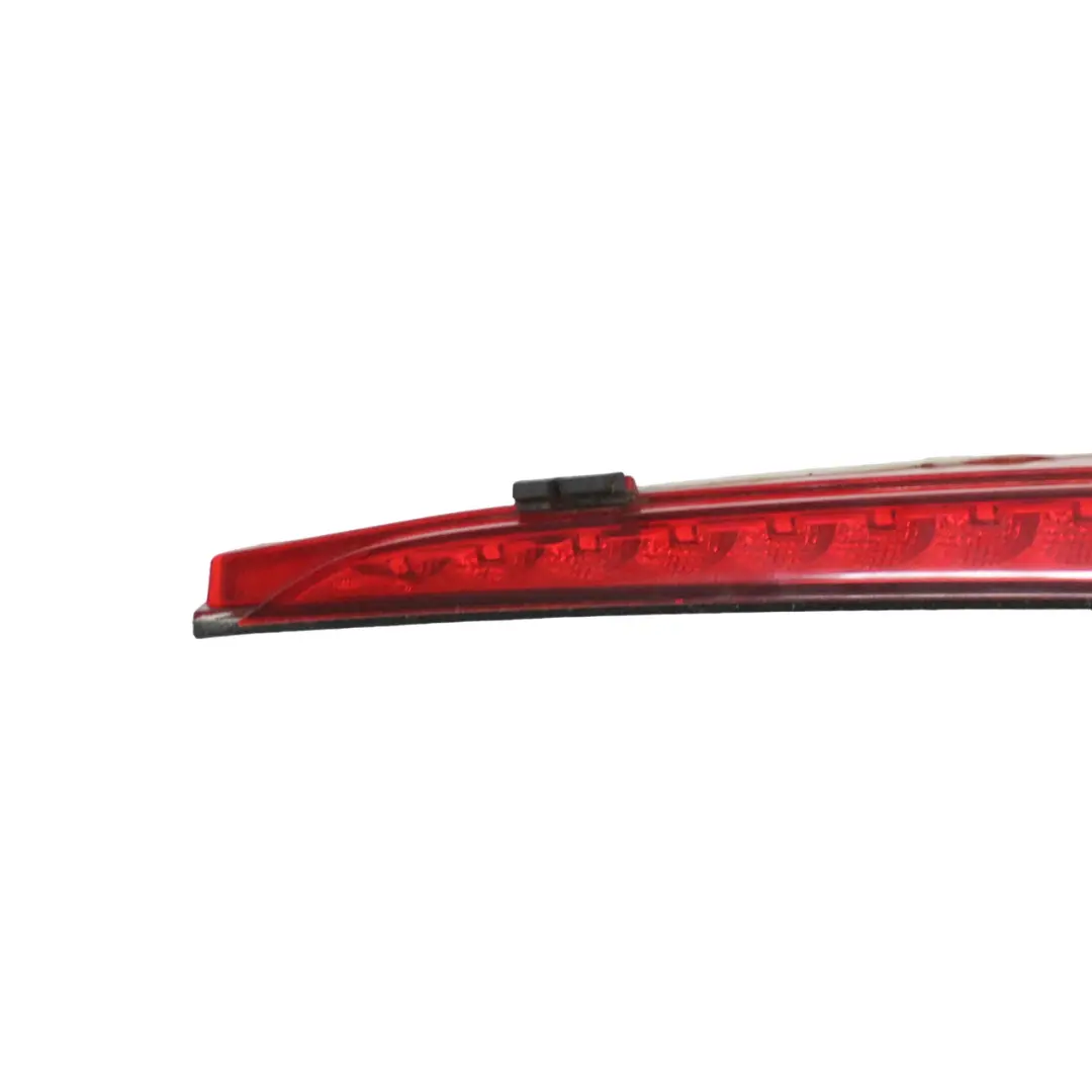 Luce di stop aggiuntiva terza luce freno posteriore per Mercedes X218 con numero di parte A2189060100 Mercedes X218 Luce di stop aggiuntiva terza luce freno posteriore - SKU A2189060100 - Numero di parte A2189060100