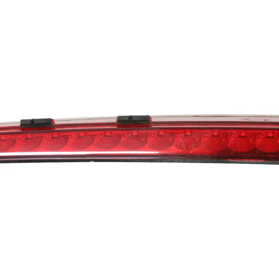 Luce di stop aggiuntiva terza luce freno posteriore per Mercedes X218 con numero di parte A2189060100 Mercedes X218 Luce di stop aggiuntiva terza luce freno posteriore - SKU A2189060100 - Numero di parte A2189060100