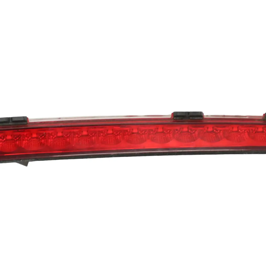 luz de freno adicional tercera luz de freno trasera para Mercedes X218 con número de pieza A2189060100 Mercedes X218 luz de freno adicional tercera luz de freno trasera - SKU A2189060100 - Número de pieza A2189060100