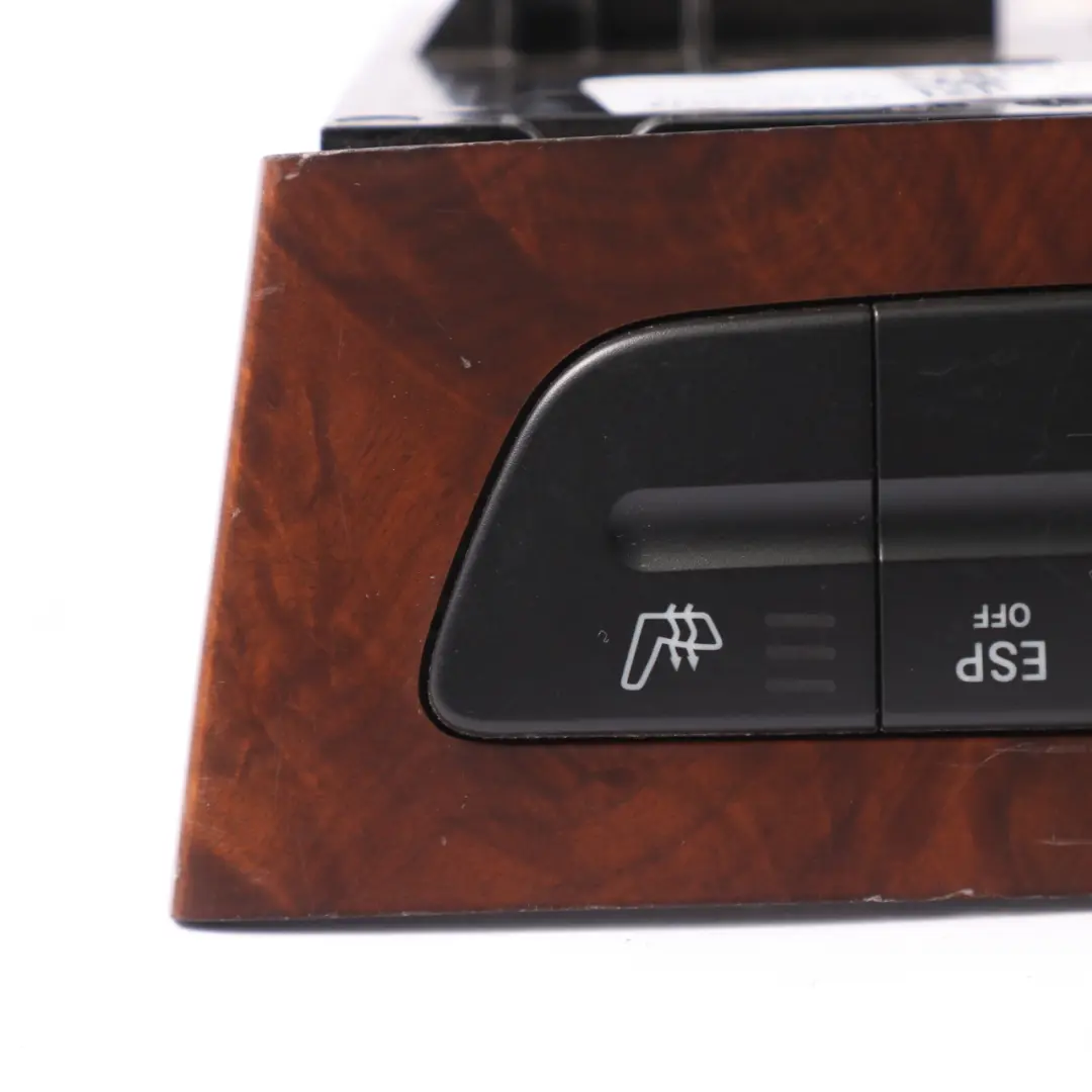 Mercedes Cls W219 C219 Tableau de bord central Panneau d'interrupteur de danger - SKU A2196800614 - Numéro de pièce A2196800614