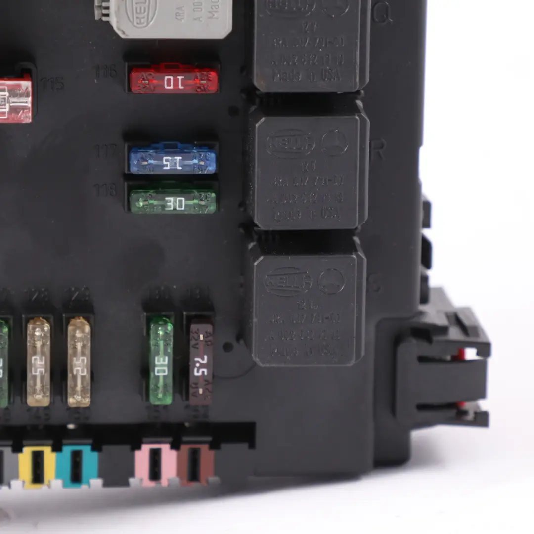 Caja fusibles Unidad control SAM Módulo Relé para Mercedes W221 con número de pieza A2215403250 Mercedes W221 Caja fusibles Unidad control SAM Módulo Relé - SKU A2215403250 - Número de pieza A2215403250