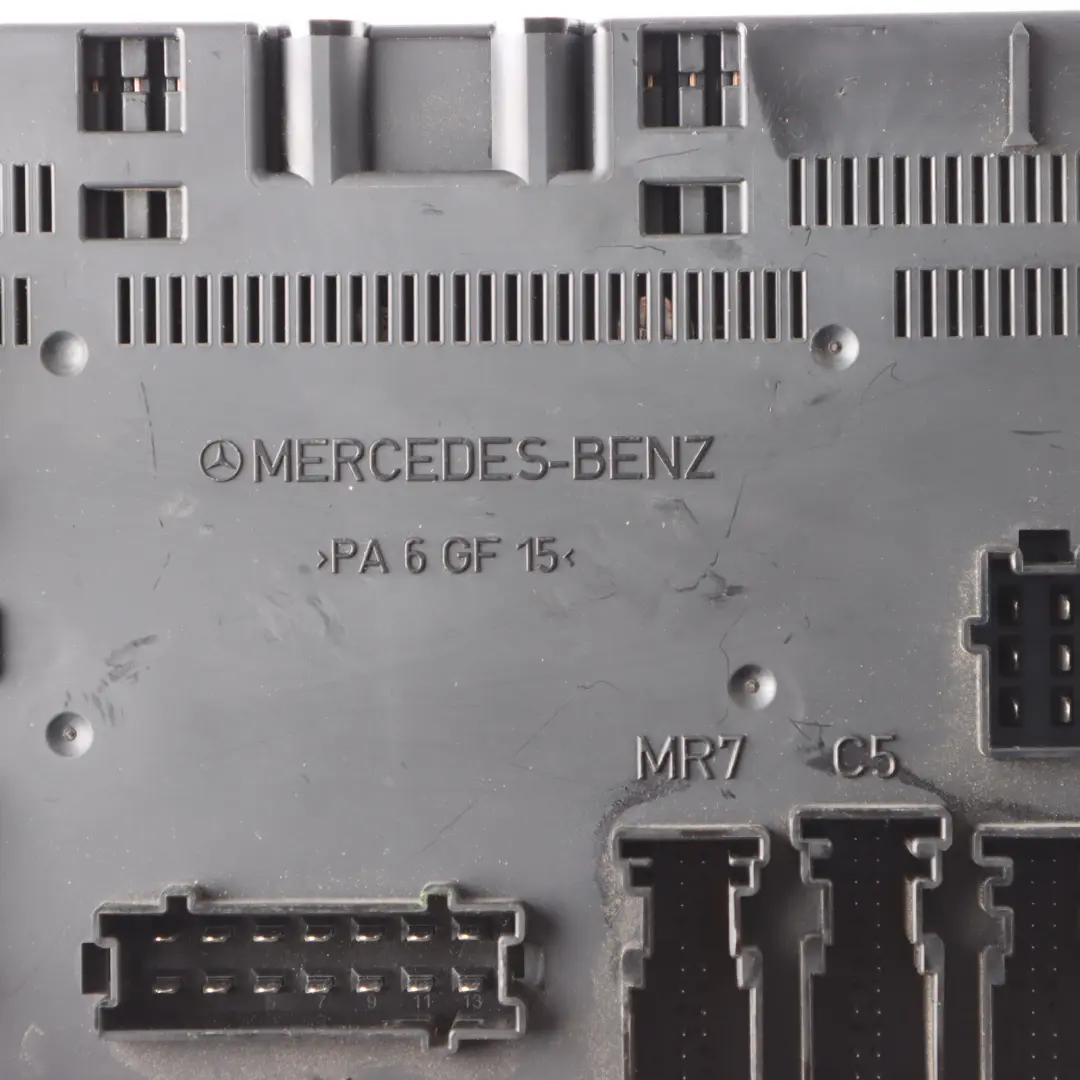 CLS500 C219 Fuse Box Relay Box Control Module Unit to Mercedes with Part number A2215406801 Mercedes CLS500 C219 Fuse Box Relay Box Control Module Unit - SKU A2215406801 - Part number A2215406801