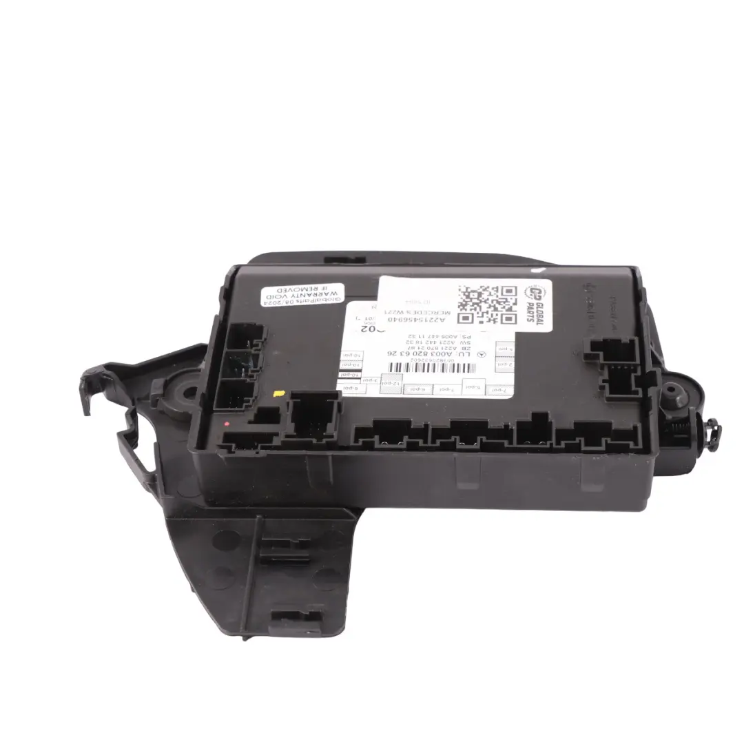 Mercedes W221 Support fixation module commande porte avant gauche - SKU A2215456940 - Numéro de pièce A2215456940