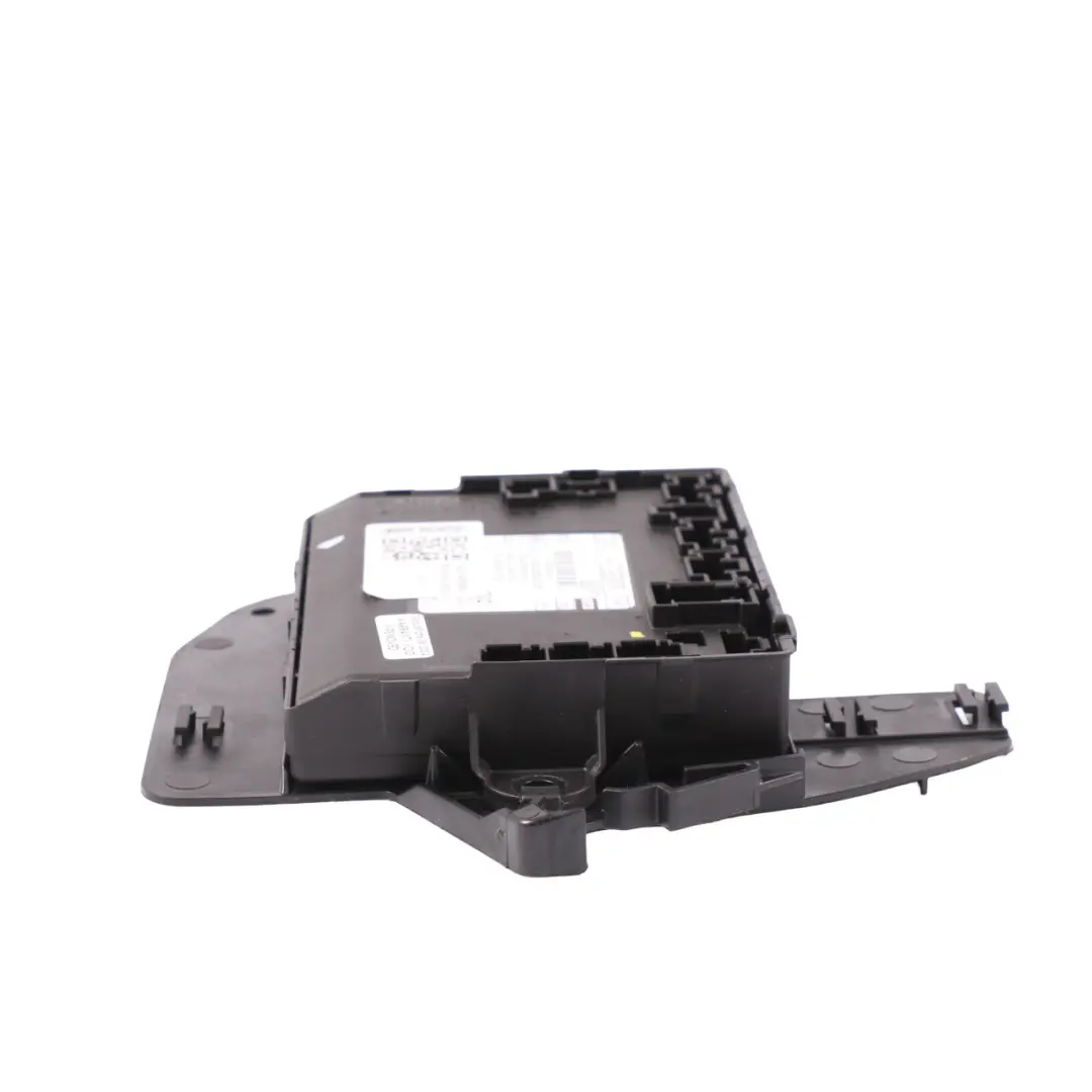 Wspornik Uchwytu Modułu Drzwi Lewy Przód do Mercedes W221 o numerze A2215456940 Mercedes W221 Wspornik Uchwytu Modułu Drzwi Lewy Przód - SKU A2215456940 - Numer Części A2215456940