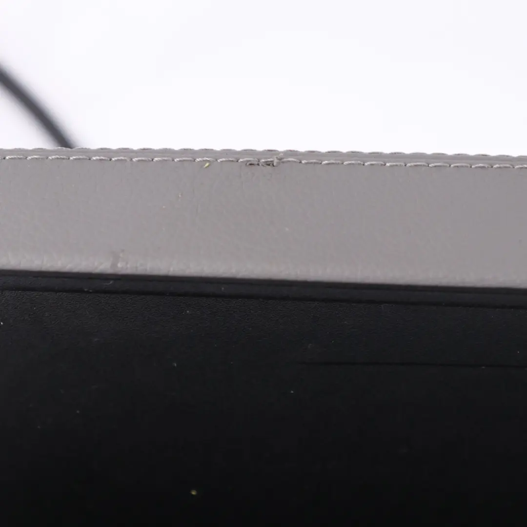 Mercedes W221 Consola Central Apoyabrazos Tapa de cuero - SKU A2216800939 - Número de pieza A2216800939