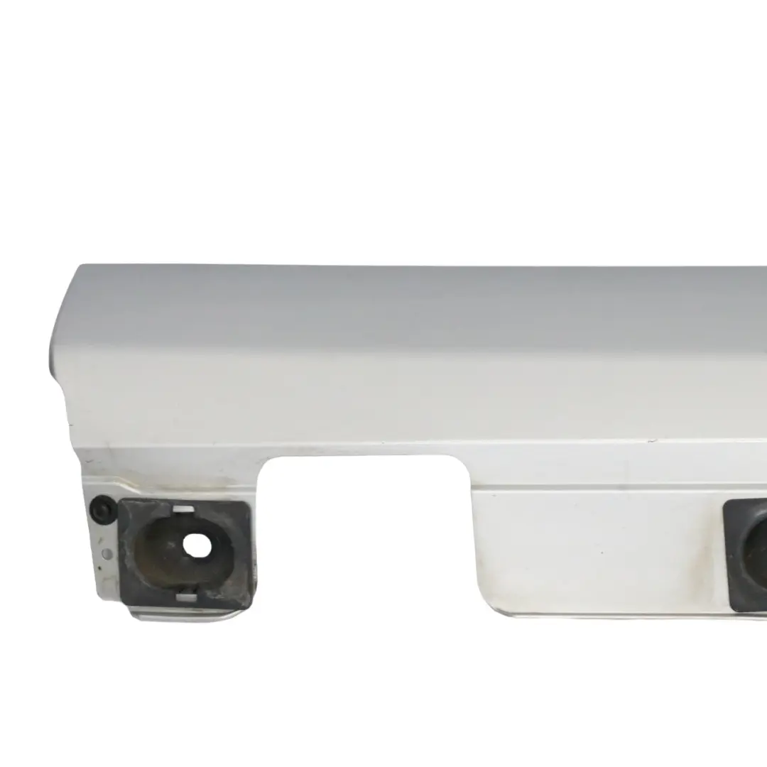 Mercedes W221 Panneau de recouvrement de seuil droit Iridium Silver 775 - SKU A2216900240-IRS - Numéro de pièce A2216900240