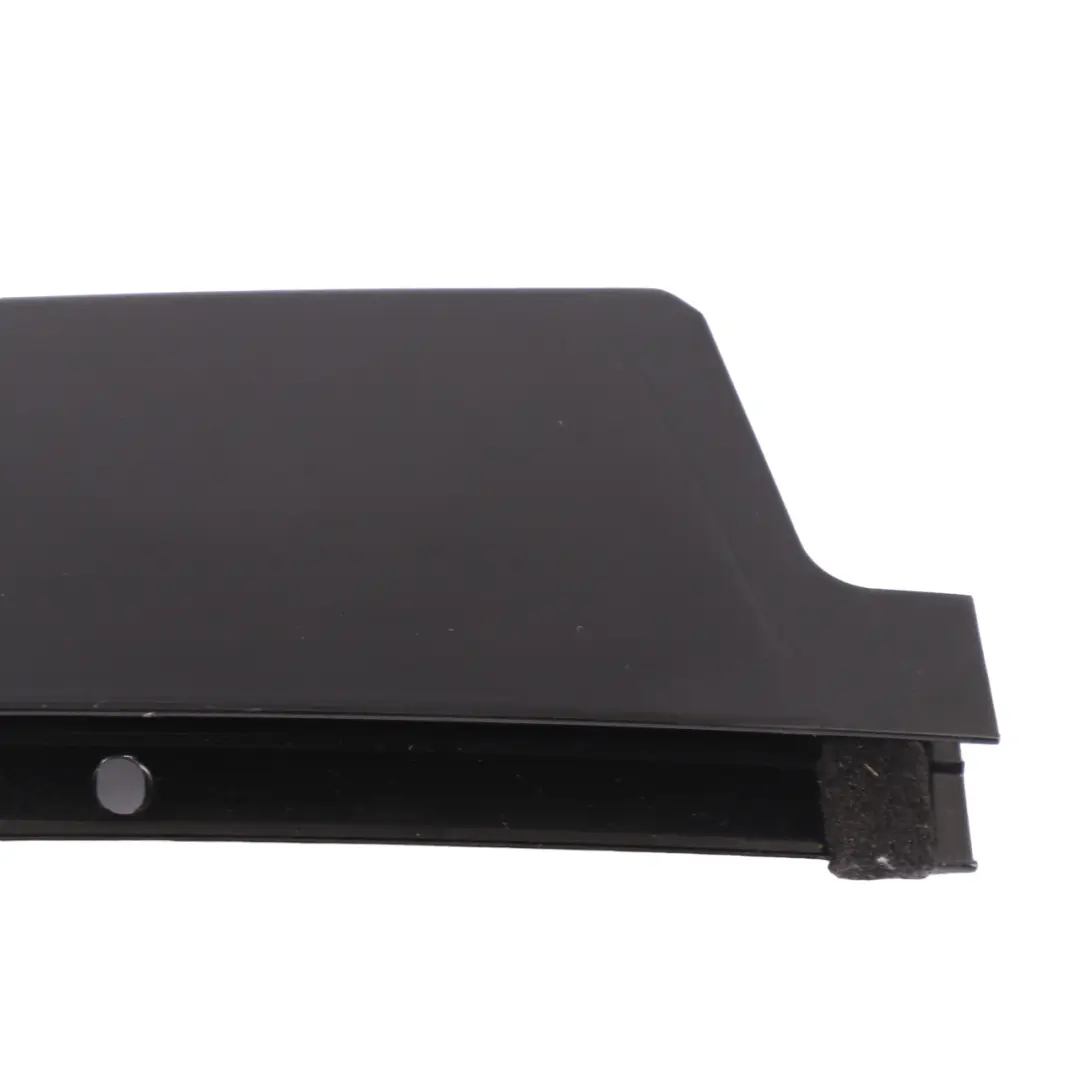 Embellecedor exterior puerta Mercedes W221 pilar delantera izquierda para con número de pieza A2216901187 Embellecedor exterior puerta Mercedes W221 pilar delantera izquierda - SKU A2216901187 - Número de pieza A2216901187