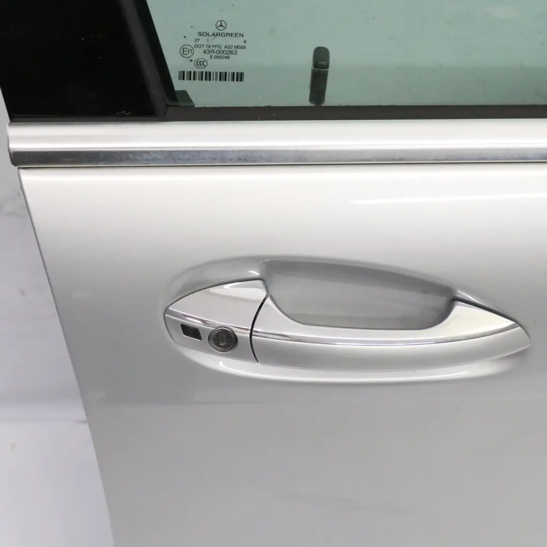 Mercedes W221 Drzwi Przednie Prawy Przód Srebrne - SKU A2217200205-IRS1 - Numer Części A2217200205