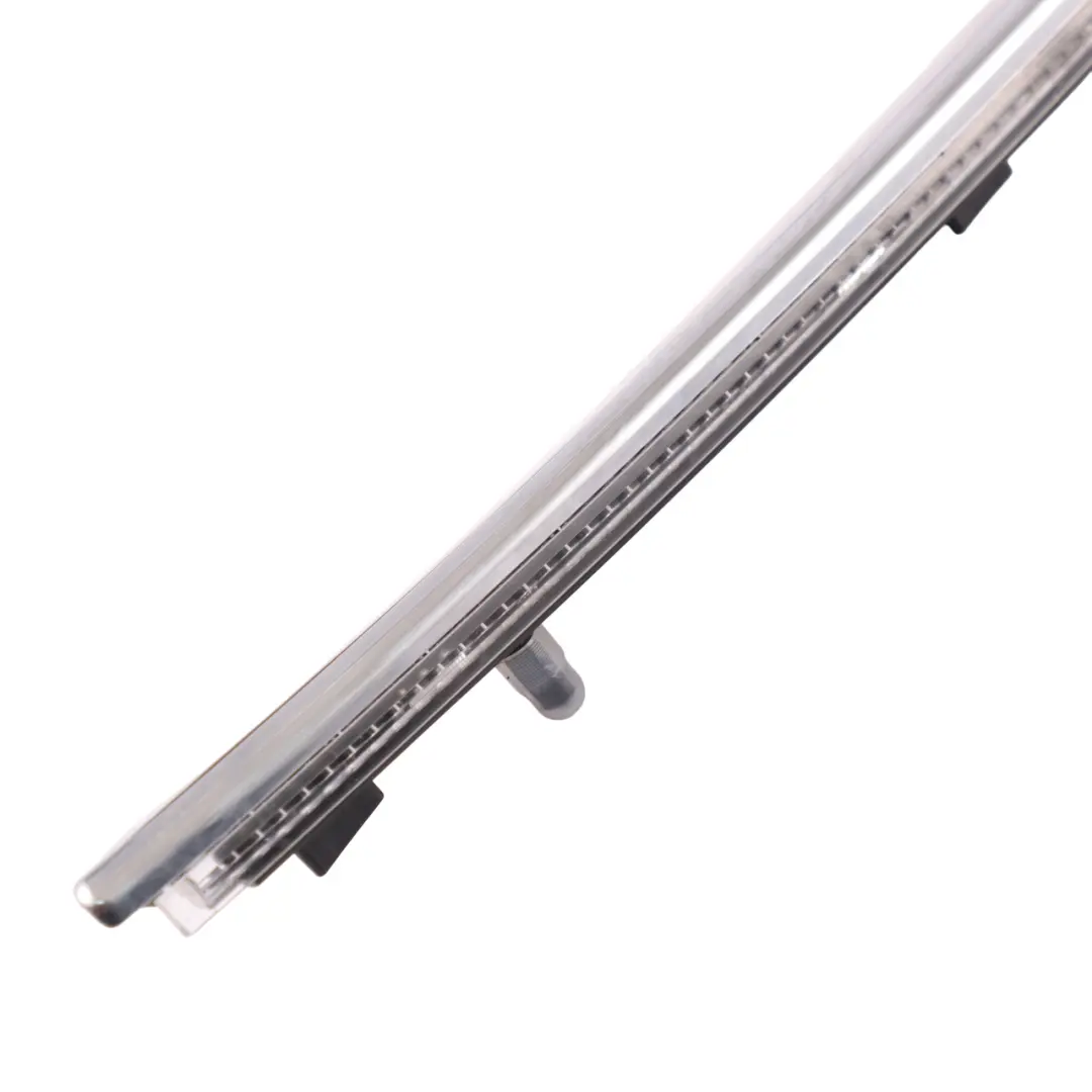 Cache porte arrière gauche finition bois pour Mercedes W221 à propos du numéro de pièce A2217200922 Mercedes W221 Cache porte arrière gauche finition bois - SKU A2217200922 - Numéro de pièce A2217200922