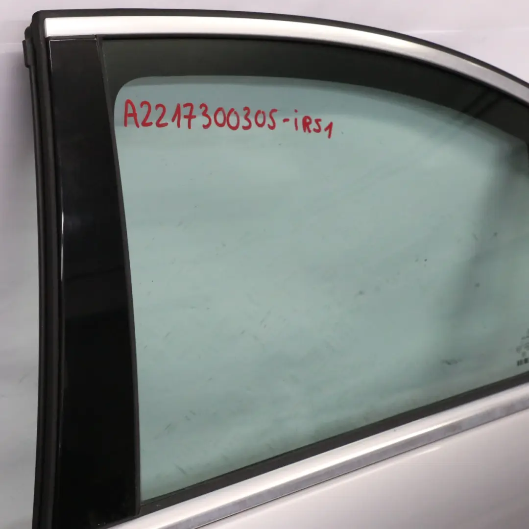 Mercedes W221 Revêtement porte arrière gauche Argent Iridium Métallisé - 775 - SKU A2217300305-IRS1 - Numéro de pièce A2217300305