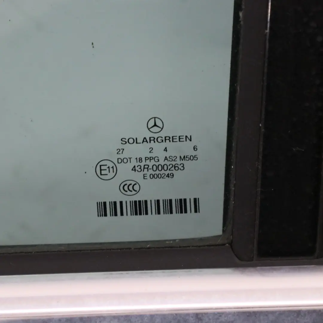 Mercedes W221 Revêtement porte arrière gauche Argent Iridium Métallisé - 775 - SKU A2217300305-IRS1 - Numéro de pièce A2217300305