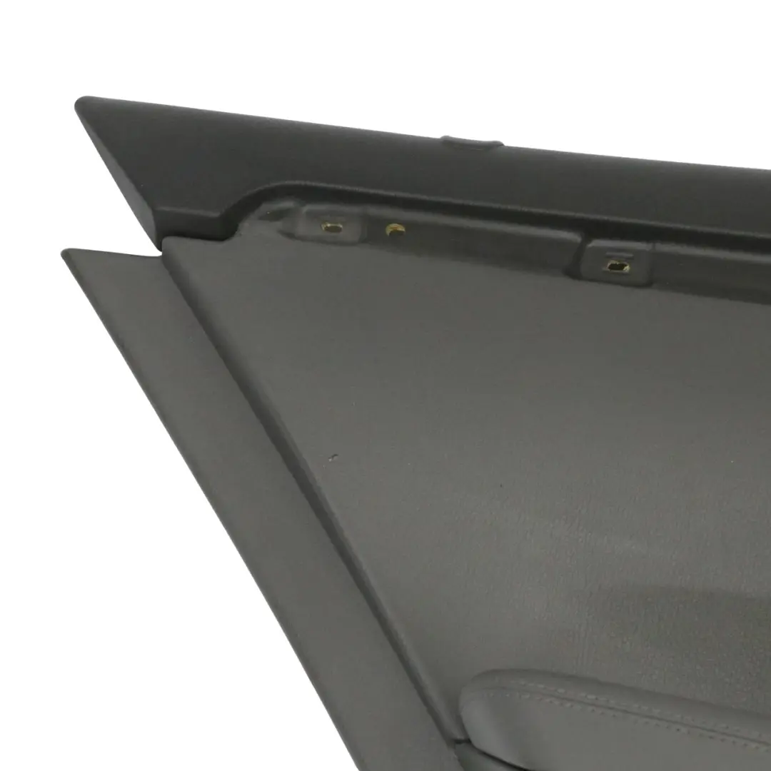 Mercedes W221 Couvercle carte porte arrière gauche Panneau cuir - SKU A2217301579-2 - Numéro de pièce A2217301579