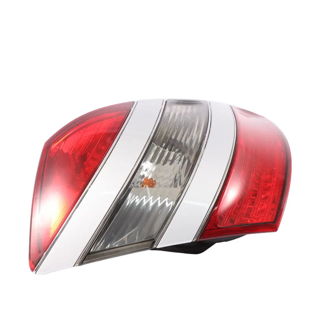 Mercedes W221 Lampe Arrière Gauche Feu Arrière Iridium Silver - 775 - SKU A2218200164-IRS - Numéro de pièce A2218200164