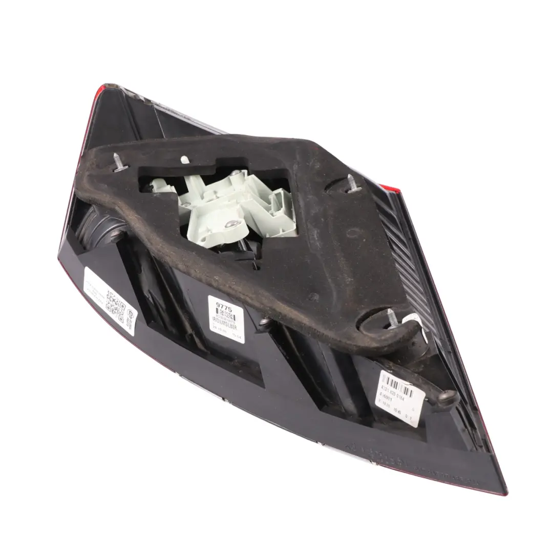 Mercedes W221 Lampa Lewy Tył Tylna Srebrna Iridium Silver - 775 - SKU A2218200164-IRS - Numer Części A2218200164