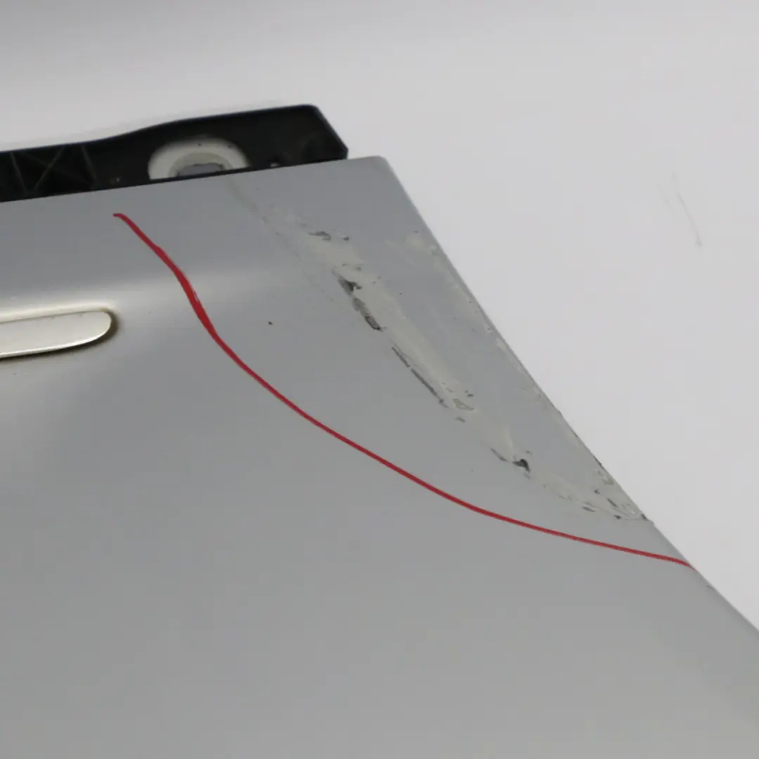 Panel delantero izquierdo Guardabarros Iridium Silver - 775 para Mercedes W221 con número de pieza A2218800118 Mercedes W221 Panel delantero izquierdo Guardabarros Iridium Silver - 775 - SKU A2218800118-IRS1 - Número de pieza A2218800118