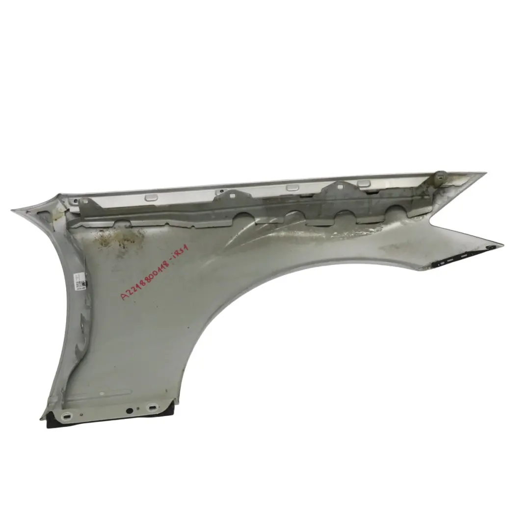 Panneau latéral avant gauche aile Iridium Silver - 775 pour Mercedes W221 à propos du numéro de pièce A2218800118 Mercedes W221 Panneau latéral avant gauche aile Iridium Silver - 775 - SKU A2218800118-IRS1 - Numéro de pièce A2218800118