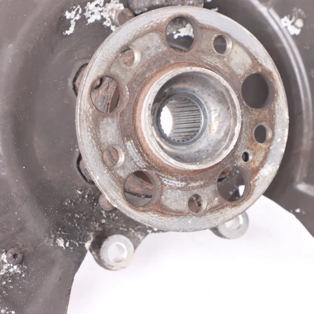 Zwrotnica Piasta Zawieszenie Koła Prawy Tył do Mercedes R231 o numerze A2313504600 Mercedes R231 Zwrotnica Piasta Zawieszenie Koła Prawy Tył - SKU A2313504600 - Numer Części A2313504600