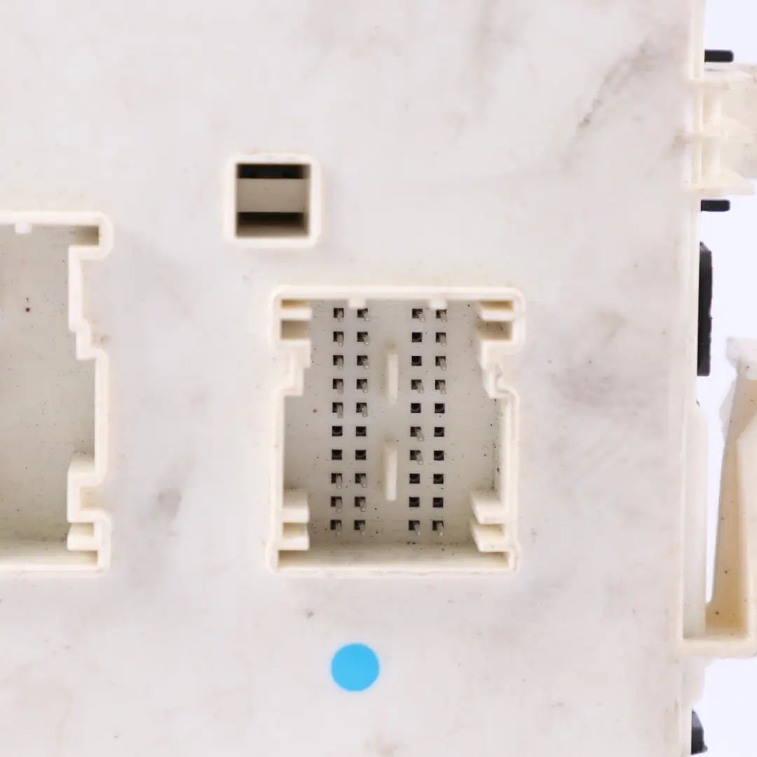 Coupé Lève-vitre Module Confort Unité Arrière pour Mercedes C238 E53 à propos du numéro de pièce A2389000401 Mercedes C238 E53 Coupé Lève-vitre Module Confort Unité Arrière - SKU A2389000401 - Numéro de pièce A2389000401