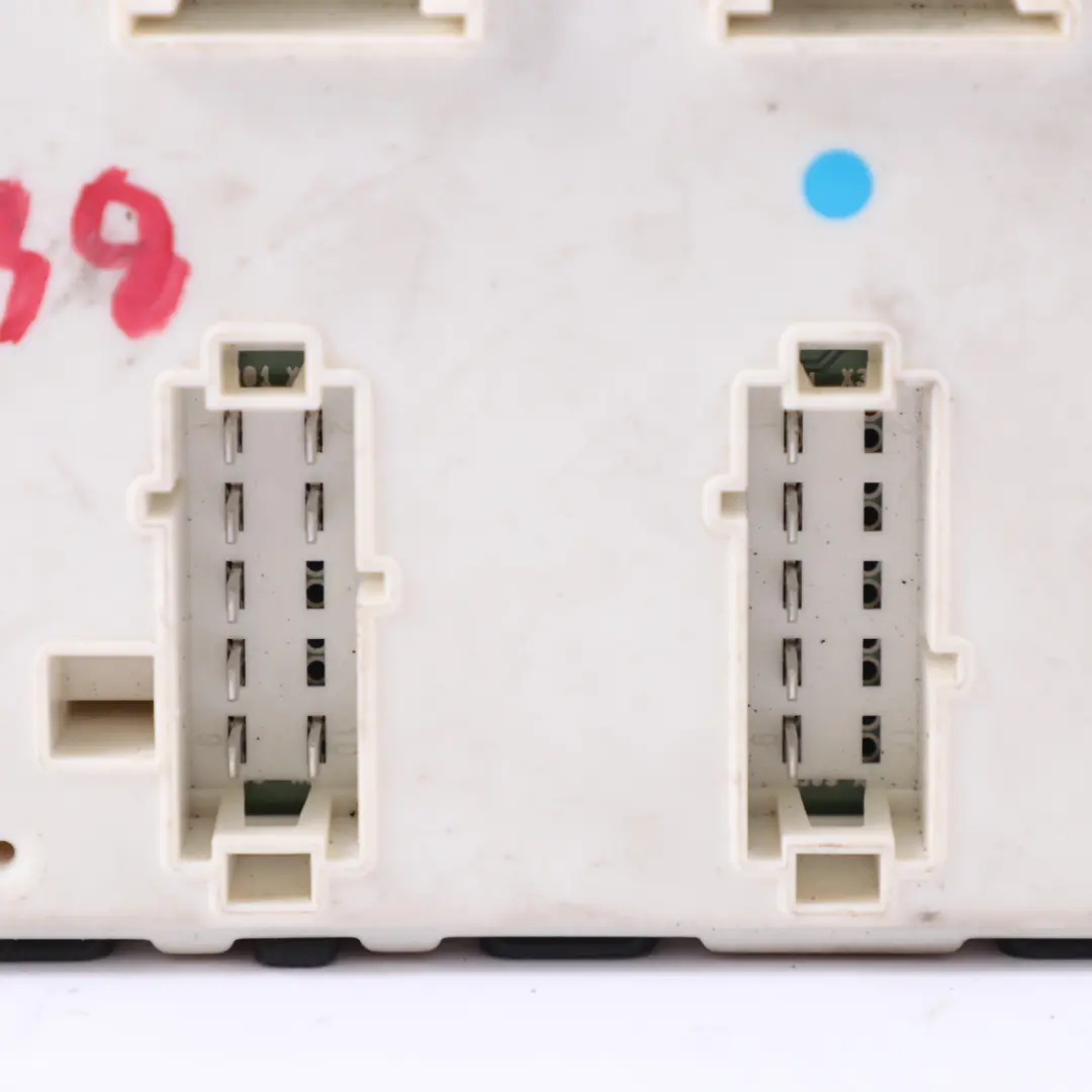 Moduł Komfortu Podnośnika Szyb do Mercedes C238 E53 Coupe o numerze A2389000401 Mercedes C238 E53 Coupe Moduł Komfortu Podnośnika Szyb - SKU A2389000401 - Numer Części A2389000401