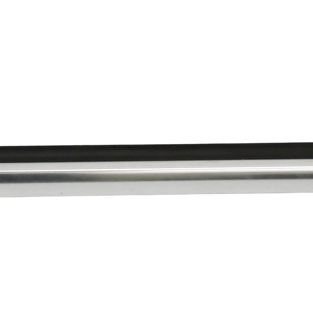 Rail arrière gauche garniture seuil porte intérieur pour Mercedes W251 à propos du numéro de pièce A2516906980 Mercedes W251 Rail arrière gauche garniture seuil porte intérieur - SKU A2516906980 - Numéro de pièce A2516906980