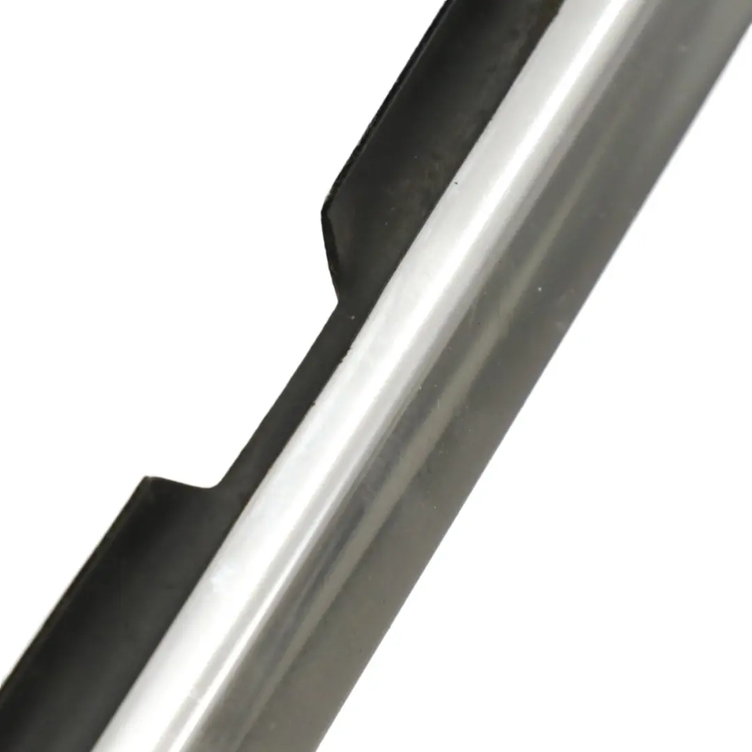 Rail Coperchio soglia interna posteriore sinistra per Mercedes W251 con numero di parte A2516906980 Mercedes W251 Rail Coperchio soglia interna posteriore sinistra - SKU A2516906980 - Numero di parte A2516906980