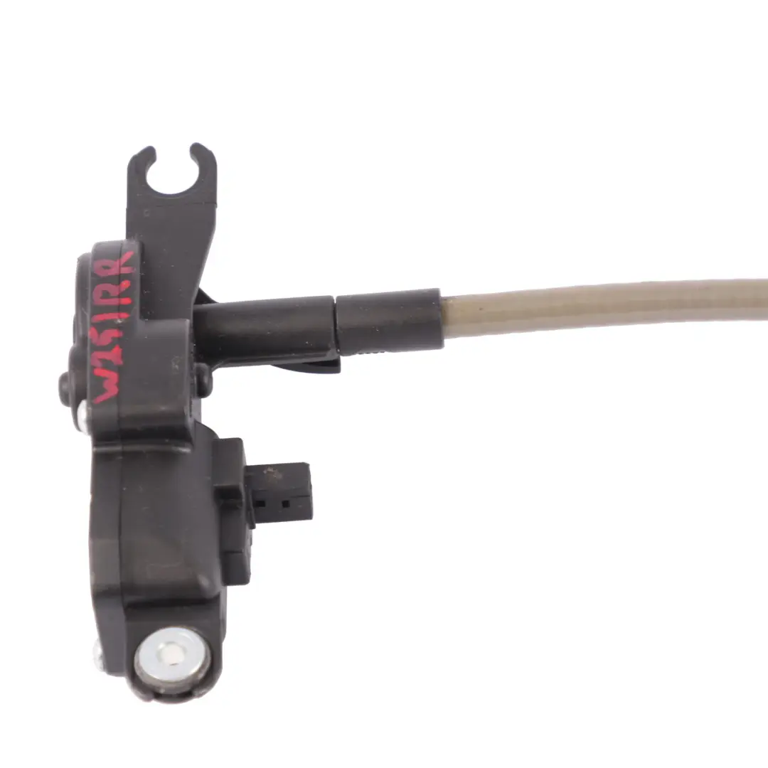 Actionneur réglage vitres latérales arrière droite pour Mercedes W251 à propos du numéro de pièce A2518201842 Mercedes W251 Actionneur réglage vitres latérales arrière droite - SKU A2518201842 - Numéro de pièce A2518201842