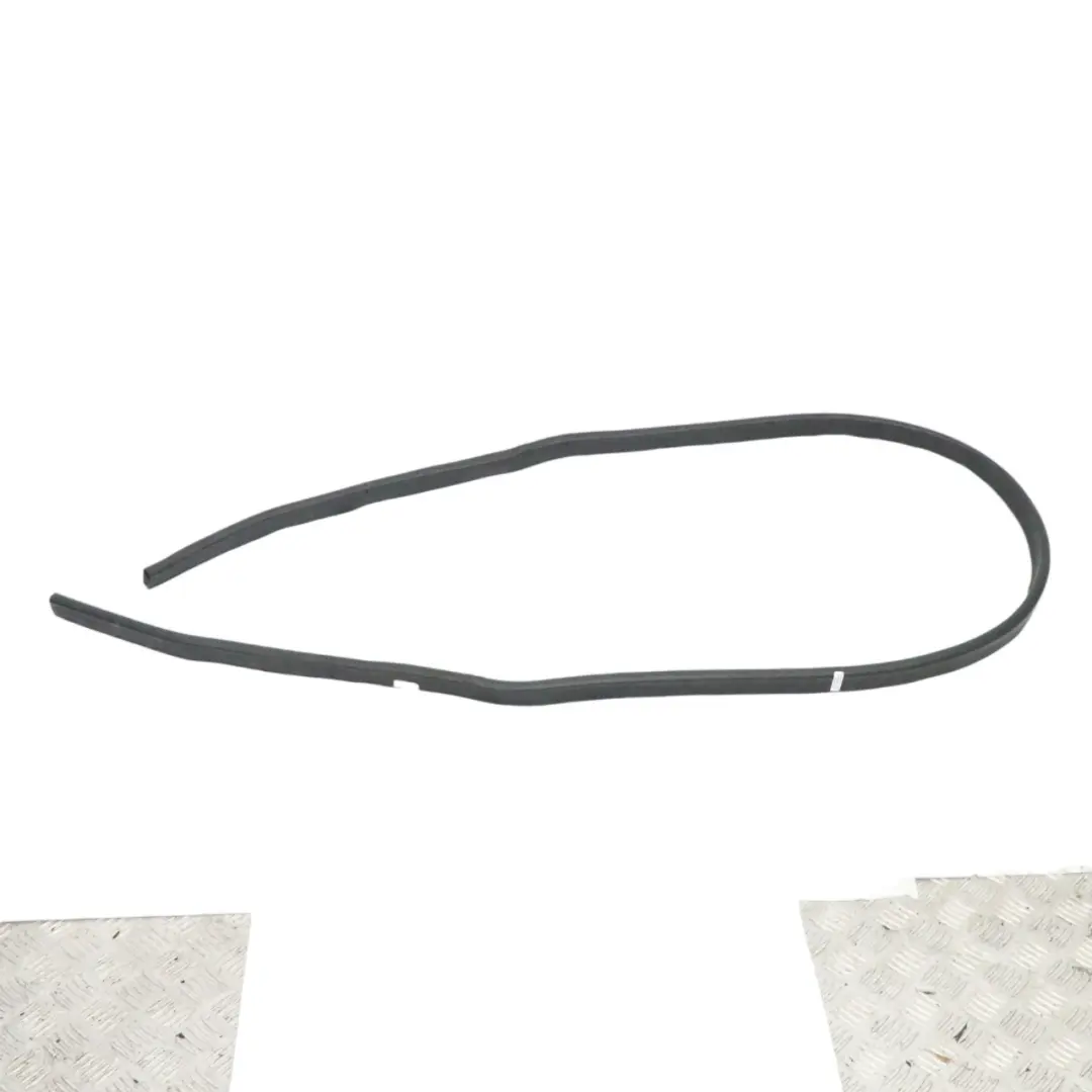 Mercedes W251 Uszczelka Przednia Maski Pokrywy Silnika - SKU A2518890098 - Numer Części A2518890098