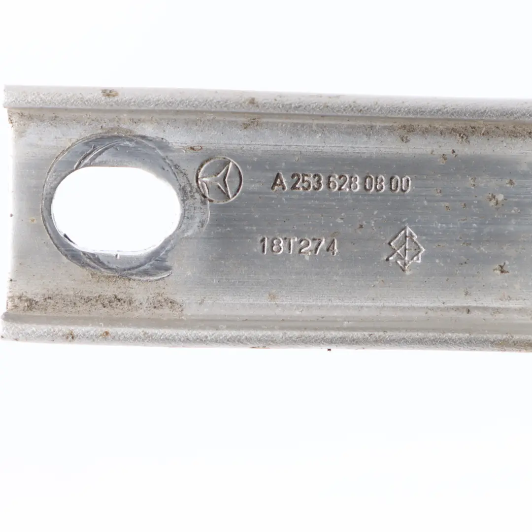 Moteur Droit Renfort Supérieur Jambe De Force pour Mercedes X253 Avant à propos du numéro de pièce A2536280800 Mercedes X253 Avant Moteur Droit Renfort Supérieur Jambe De Force - SKU A2536280800 - Numéro de pièce A2536280800