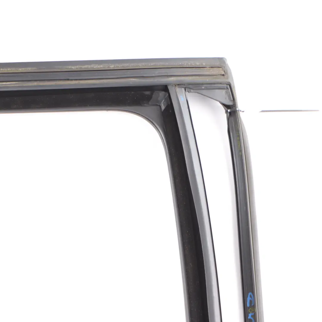 Mercedes X253 Guarnizione Rail Trim Posteriore Destro Finestra Porta - SKU A2537350425 - Numero di parte A2537350425