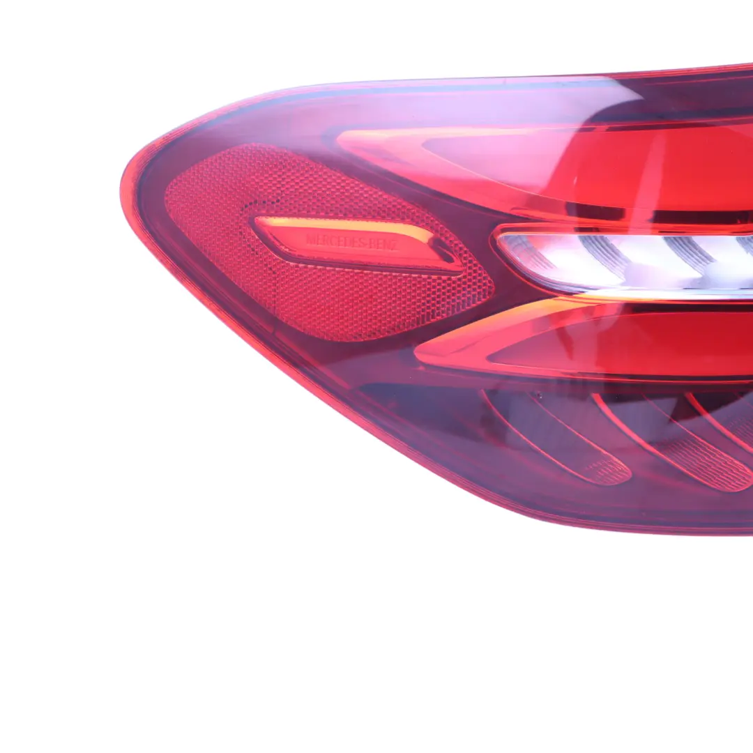 W253 Feu Arrière Gauche pour Mercedes GLC X253 à propos du numéro de pièce A2539060900 Mercedes GLC X253 W253 Feu Arrière Gauche - SKU A2539060900 - Numéro de pièce A2539060900