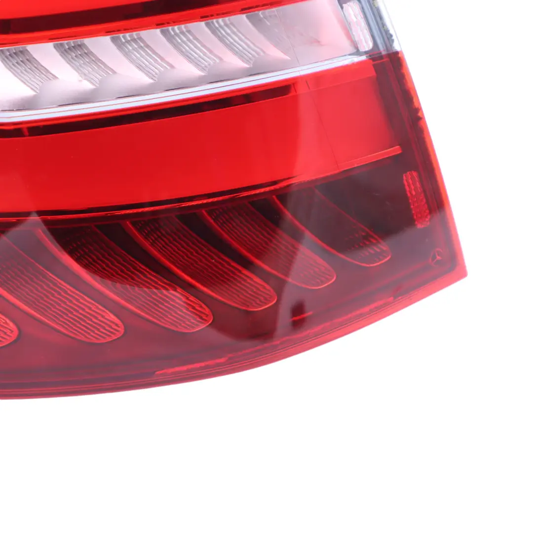 W253 Luz Trasera Izquierda para Mercedes GLC X253 con número de pieza A2539060900 Mercedes GLC X253 W253 Luz Trasera Izquierda - SKU A2539060900 - Número de pieza A2539060900