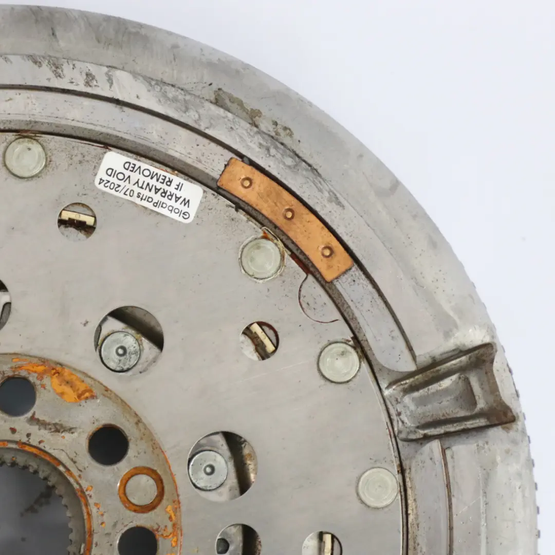 M270 Volant d'inertie double masse Boîte automatique pour Mercedes X156 à propos du numéro de pièce A2700301500 Mercedes X156 M270 Volant d'inertie double masse Boîte automatique - SKU A2700301500 - Numéro de pièce A2700301500