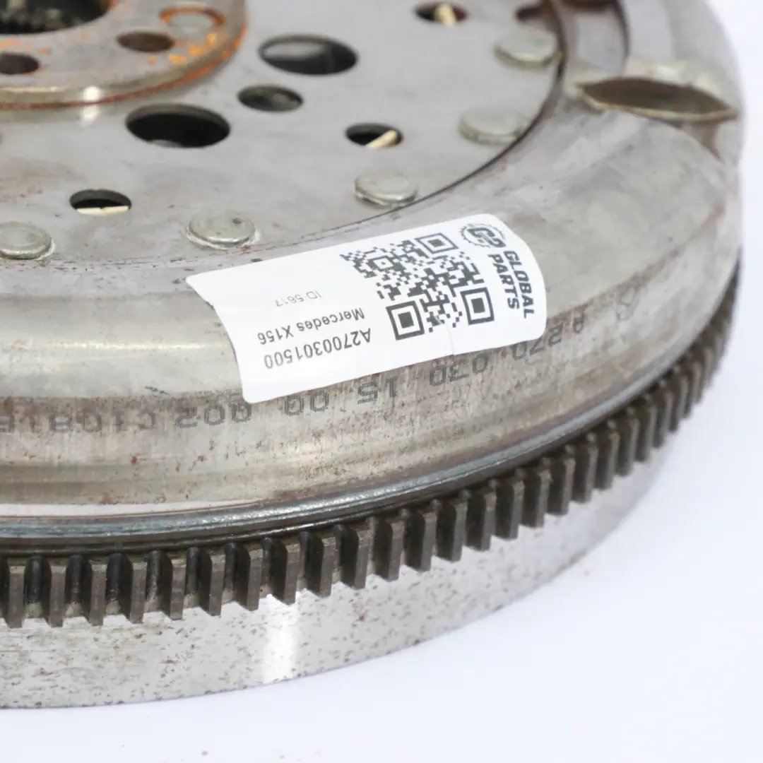 M270 Volant d'inertie double masse Boîte automatique Mercedes X156 - SKU A2700301500 - Numéro de pièce A2700301500
