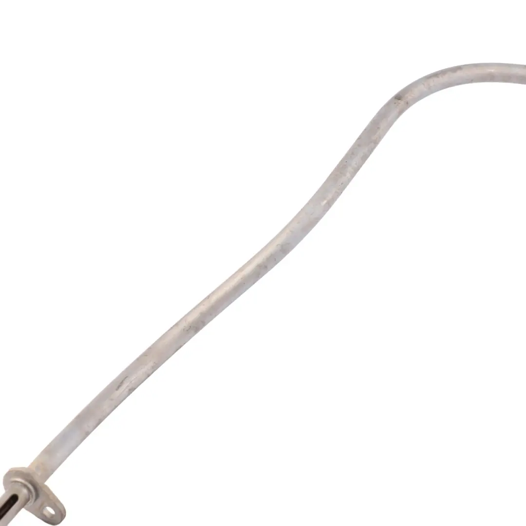 Bâton d'huile Mercedes W213 C253 M274 Tube guidage carter d'huile pour à propos du numéro de pièce A2740108806 Bâton d'huile Mercedes W213 C253 M274 Tube guidage carter d'huile - SKU A2740108806 - Numéro de pièce A2740108806