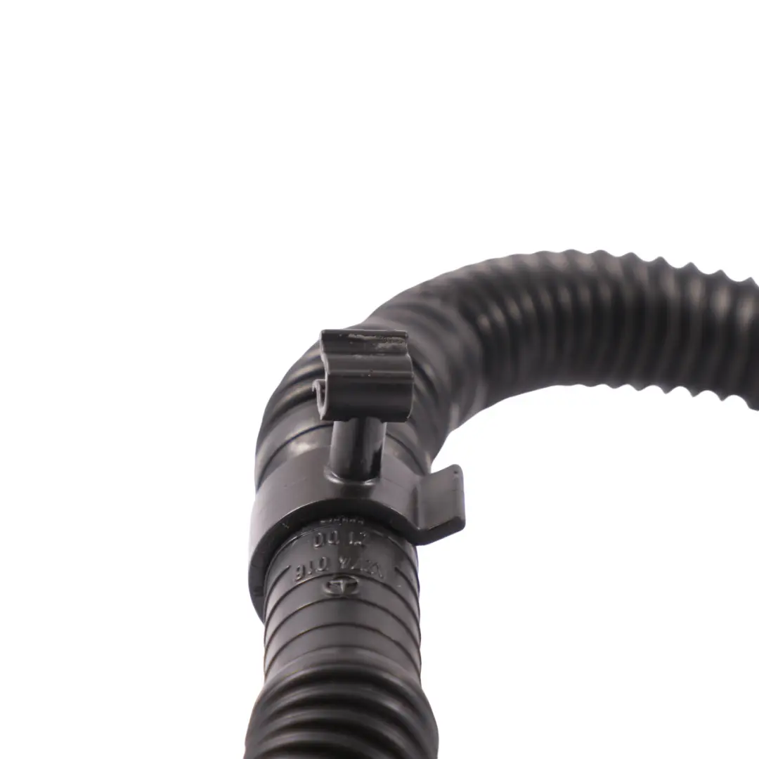 M274 Motor Entlüftungs Leitung Schlauch für Mercedes W204 W212 mit Teilenummer A2740180321 Mercedes W204 W212 M274 Motor Entlüftungs Leitung Schlauch - SKU A2740180321 - Teilenummer A2740180321