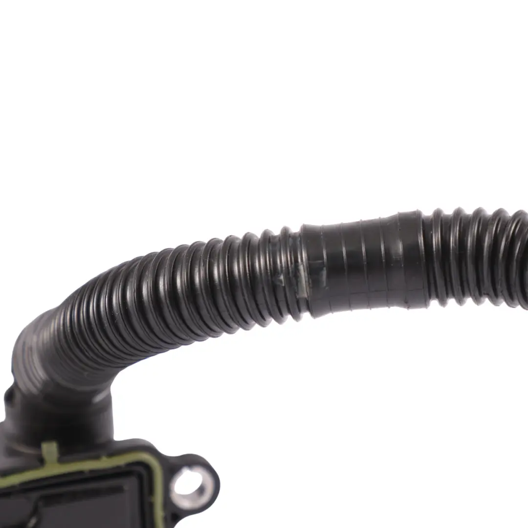 M274 Engine Vent Ventilation Line Pipe Hose to Mercedes W204 W212 with Part number A2740180321 Mercedes W204 W212 M274 Engine Vent Ventilation Line Pipe Hose - SKU A2740180321 - Part number A2740180321