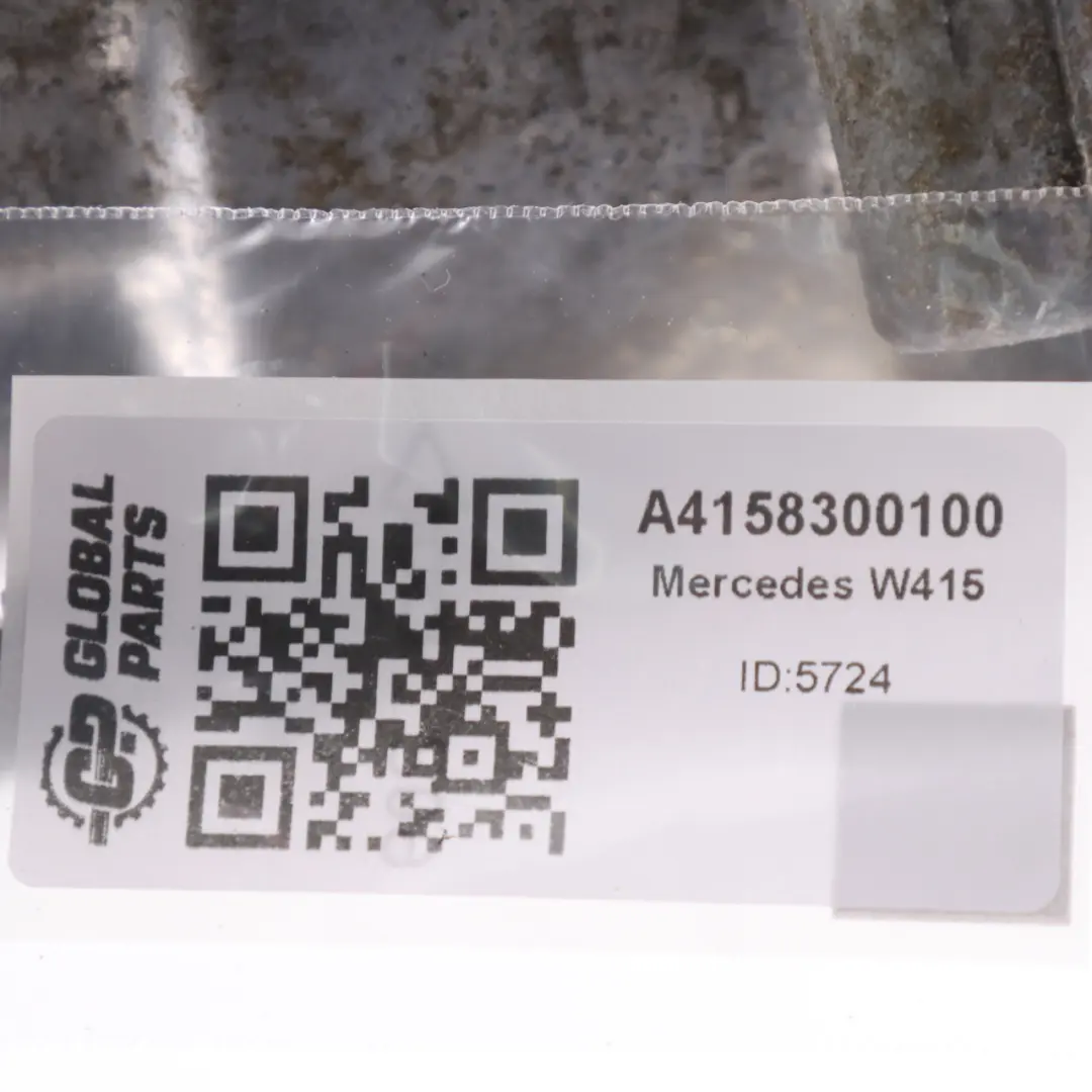 Sprężarka klimatyzacji Pompa Klimatyzacji do Mercedes W415 o numerze A4158300100 Mercedes W415 Sprężarka klimatyzacji Pompa Klimatyzacji - SKU A4158300100 - Numer Części A4158300100