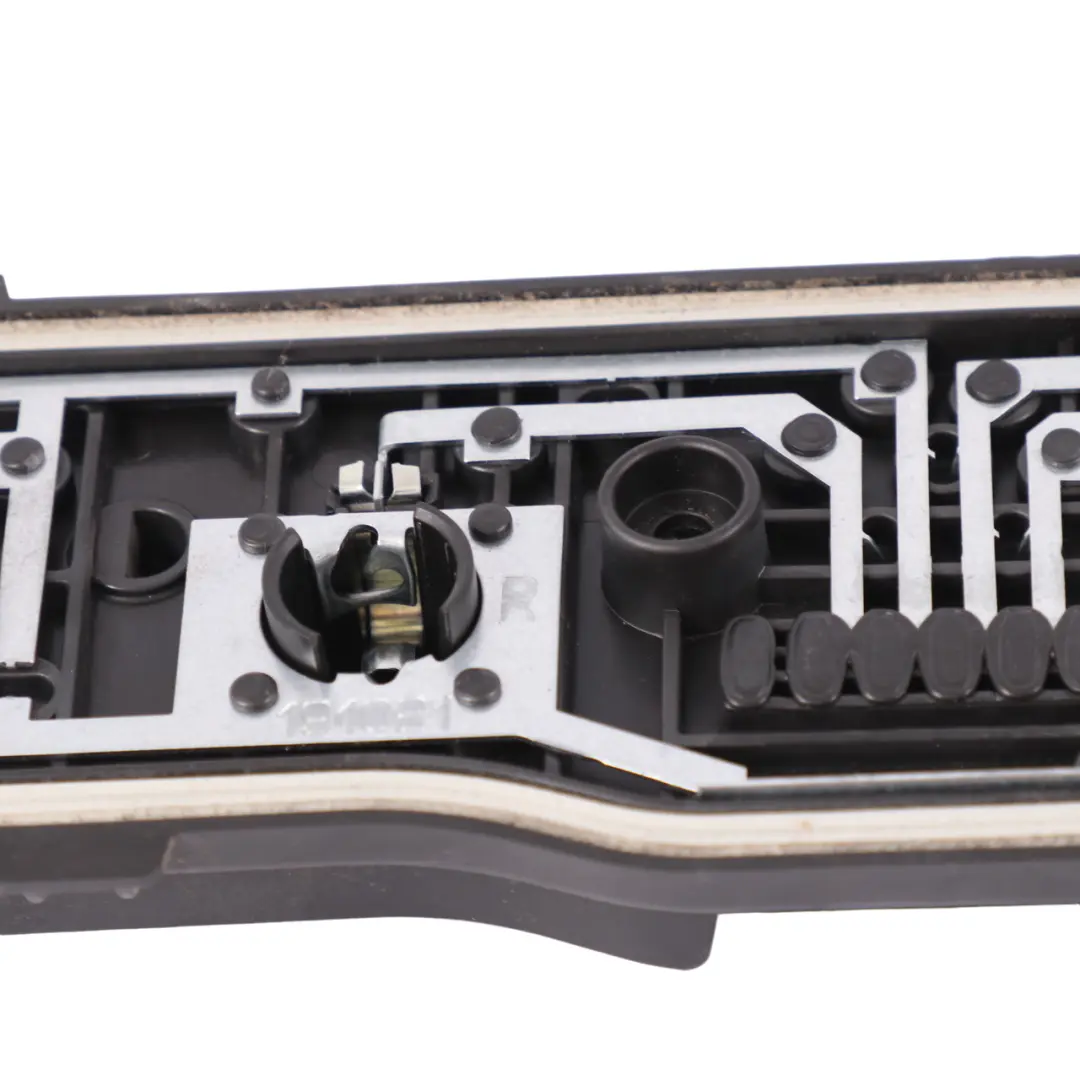 Mercedes W447 Rückleuchte rechts Rücklicht Glühbirnen Halter Fassung - SKU A4478202400 - Teilenummer A4478202400