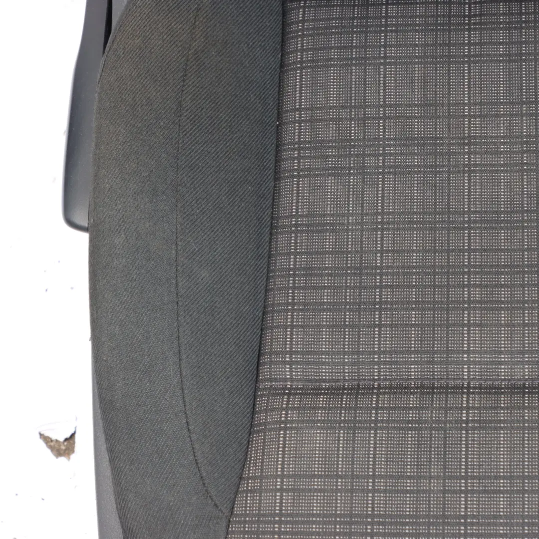 Asiento Mercedes Vito W447 Delantero Derecho Asiento Tela para con número de pieza A4479100501 Asiento Mercedes Vito W447 Delantero Derecho Asiento Tela - SKU A4479100501-2 - Número de pieza A4479100501
