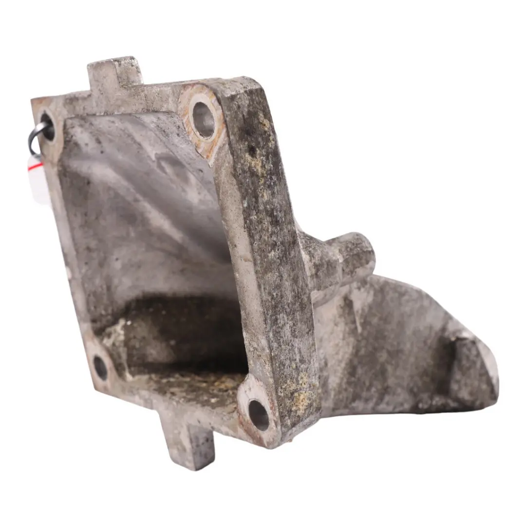 W606 OM606 Links Motor Halterung Träger Unterstützung für Mercedes mit Teilenummer A6032233804 Mercedes W606 OM606 Links Motor Halterung Träger Unterstützung - SKU A6032233804 - Teilenummer A6032233804