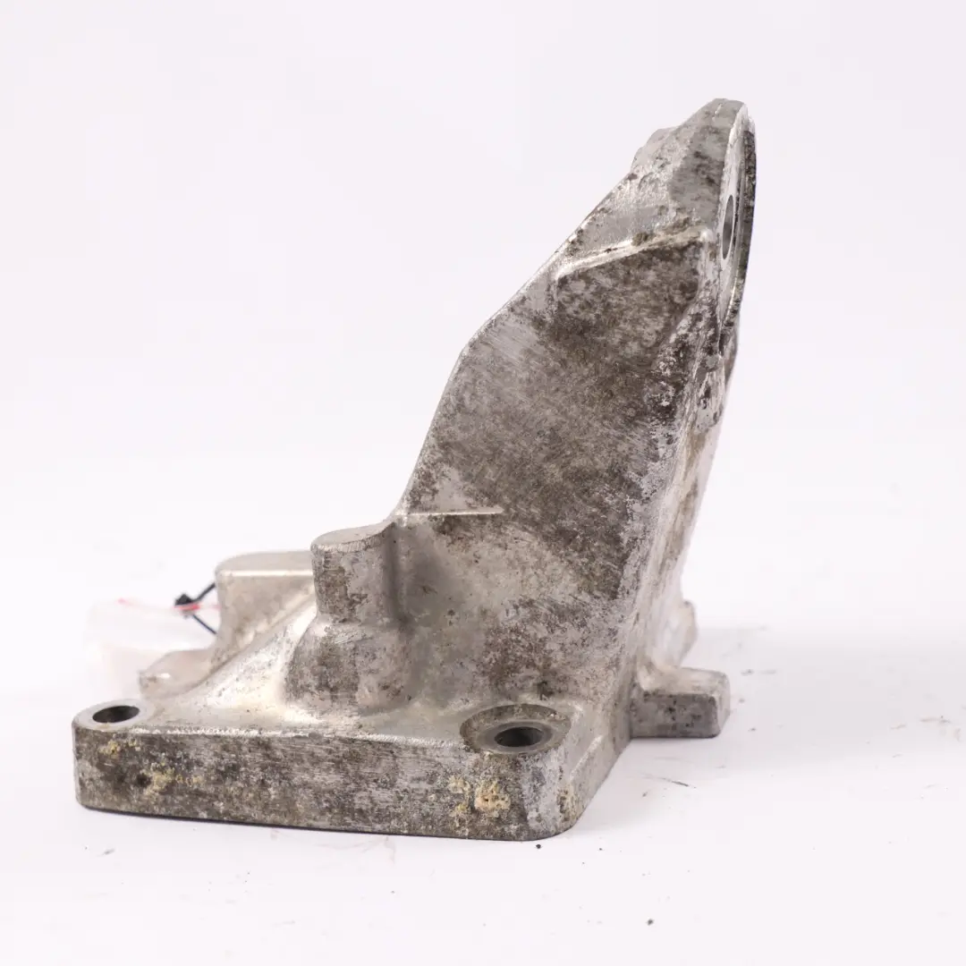 Mercedes W606 OM606 Left N/S Engine Mount Holder Carrier Support - SKU A6032233804 - Part number A6032233804