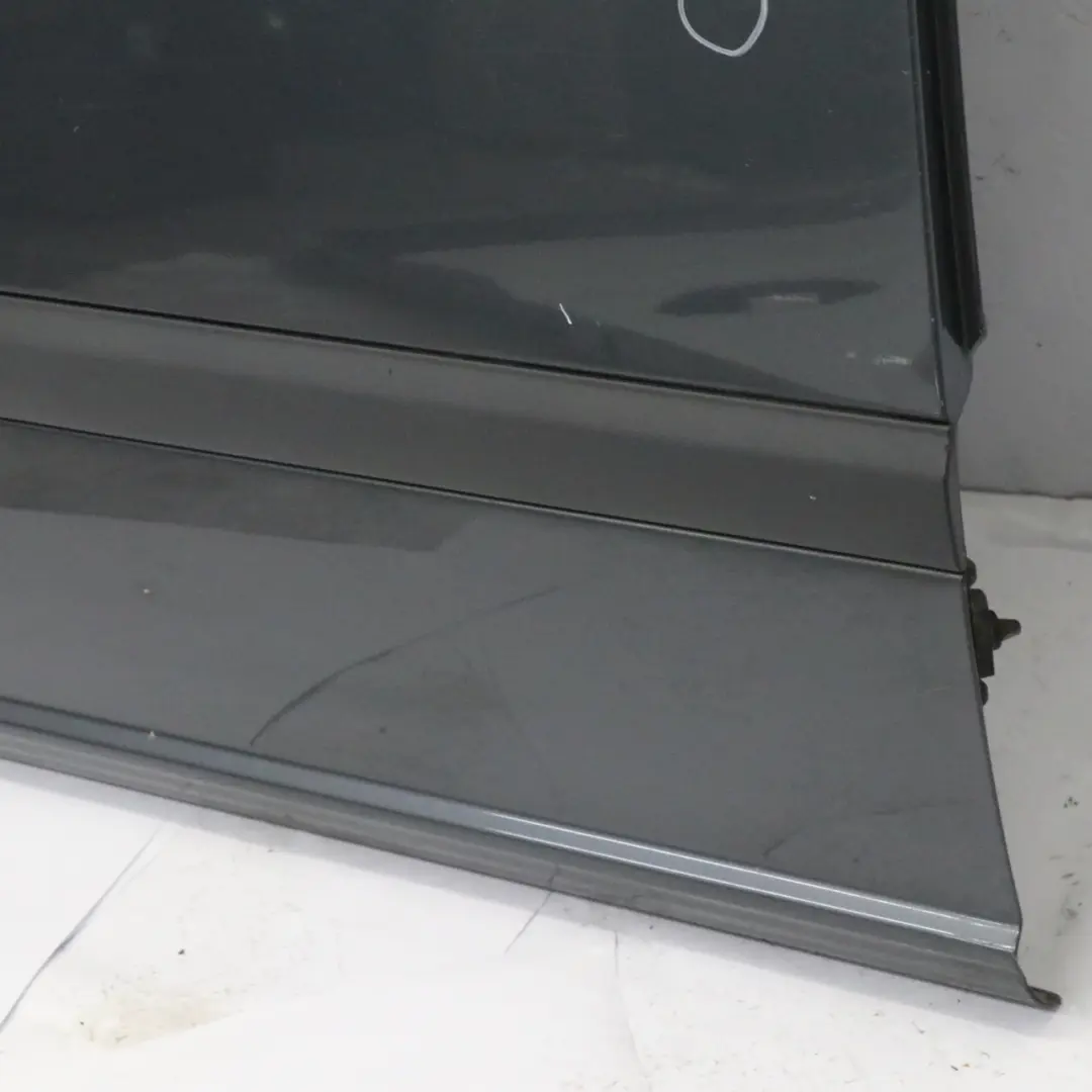 Sliding Door Rear Right O/S Flint Grey - 368 to Mercedes Vito Viano W639 Long with Part number A6397301805 Mercedes Vito Viano W639 Long Sliding Door Rear Right O/S Flint Grey - 368 - SKU A6397301805-FLG - Part number A6397301805